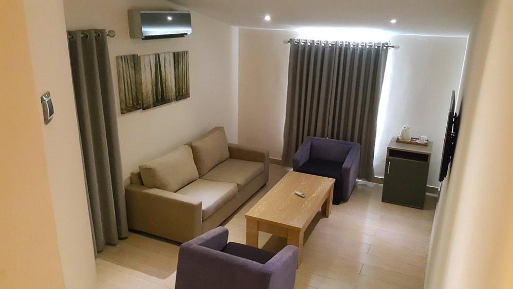 Scarlet Lodge Lagos Bagian luar foto